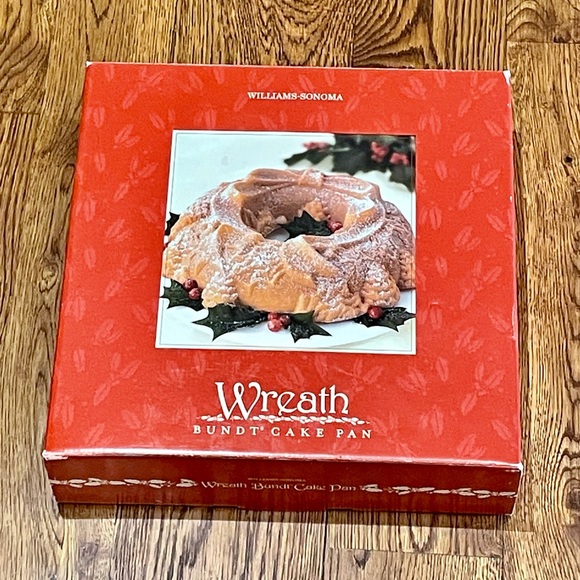 Williams Sonoma Other - Williams Sonoma Wreath Bundt Cake Pan